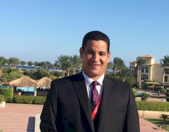 نعرض السيرة الذاتية للدكتور محمد صالح هاشم عميد كلية العلوم الادارية بأكاديمية السادات الجديد